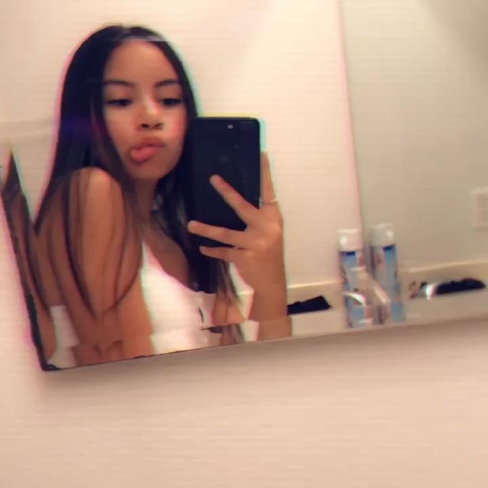 Meet your Posher, Destiny